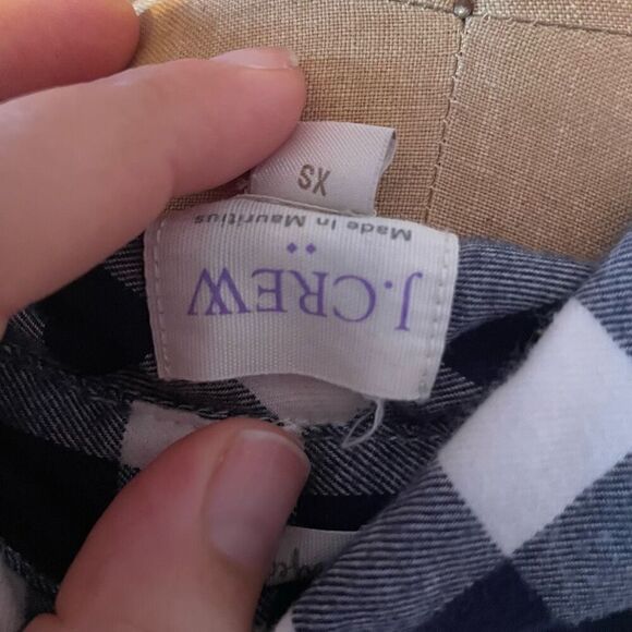 J CREW | perfect fit checkerboard button up top XS - Picture 5 of 6
